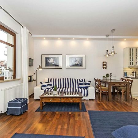 Pirat Rentyear Apartments Гданьск Экстерьер фото